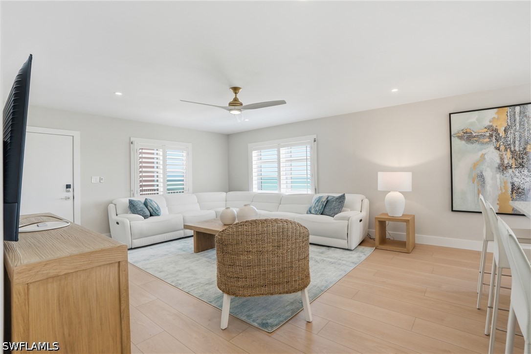 2 Bed Pool Home for Sale in Hickory Shores, photo 9