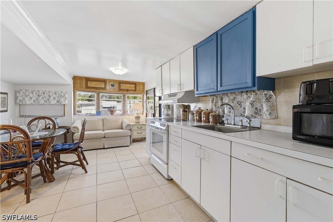 1 Bed ManufacturedHome for Sale in Naples, photo 9