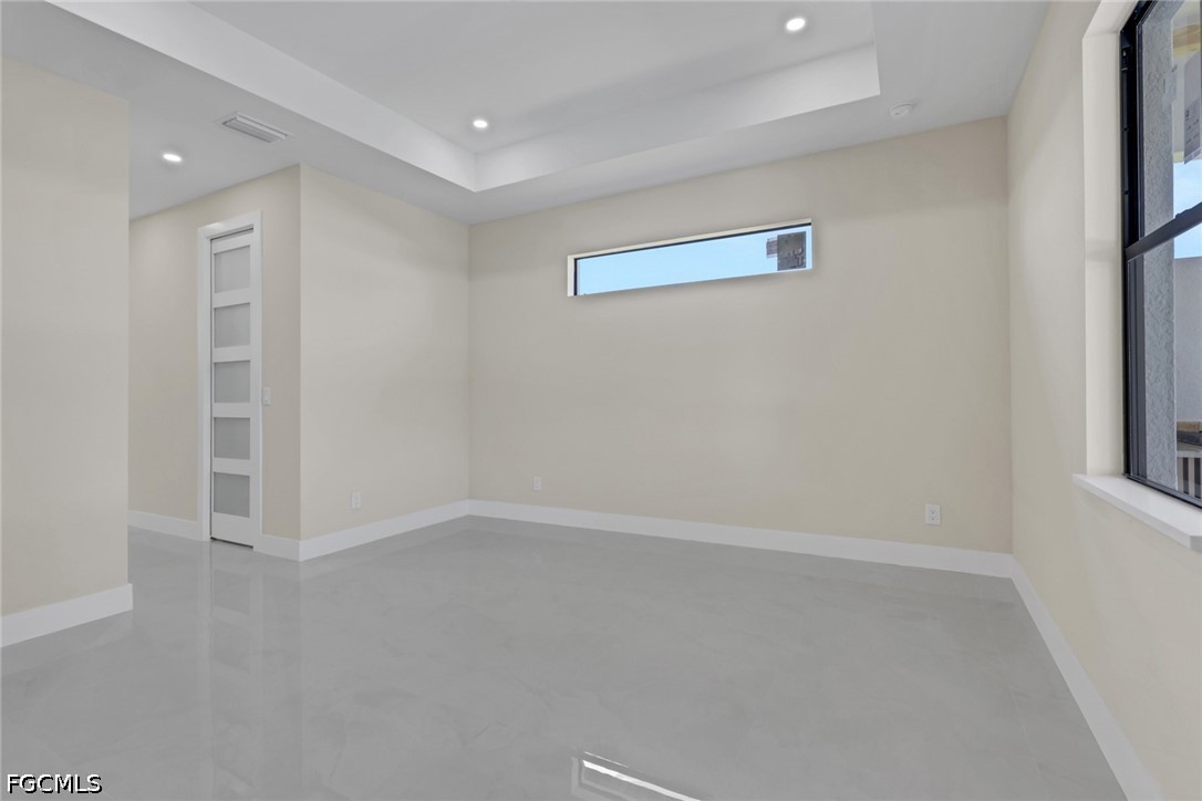 3 Bed Pool Home for Sale in Cape Coral, photo 9