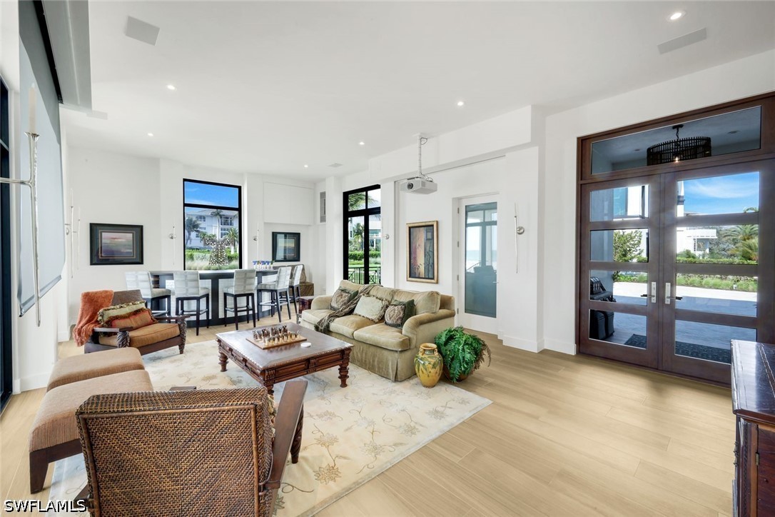 4 Bed Waterfront Home for Sale in Barefoot Beach, photo 9