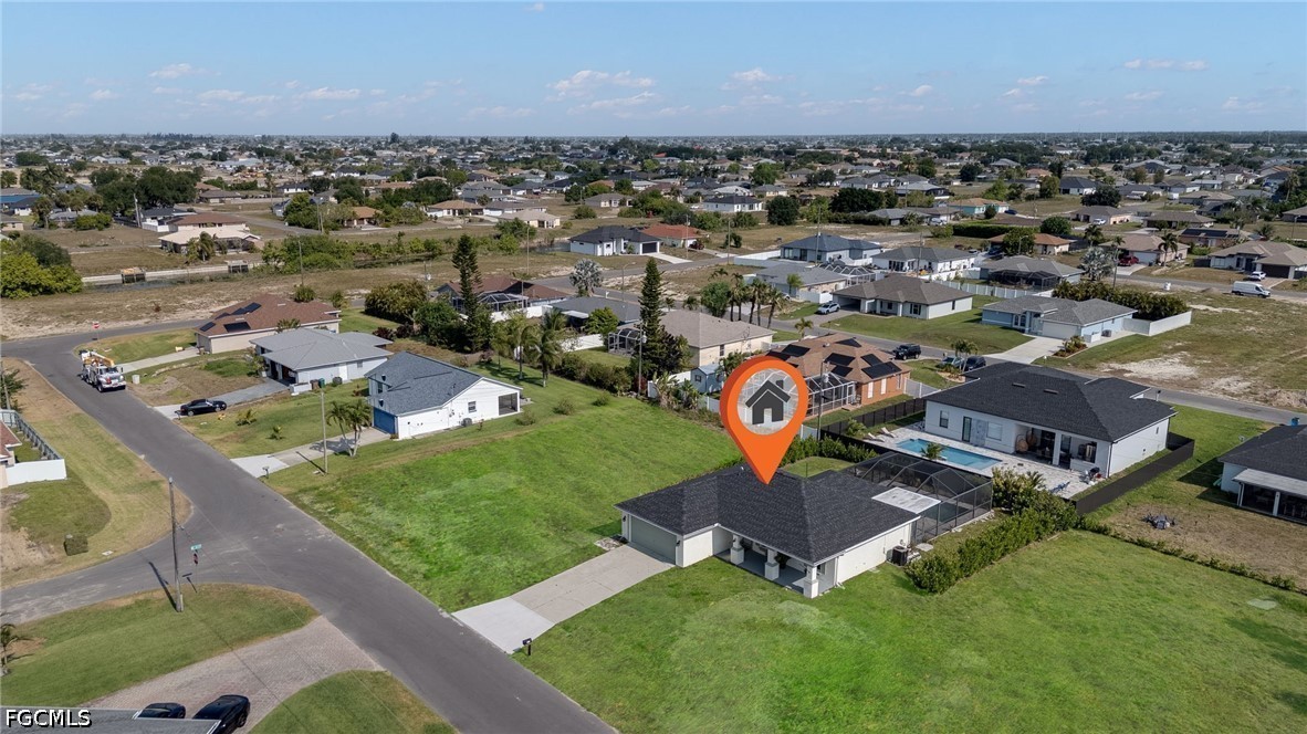 3 Bed Pool Home for Sale in Cape Coral, photo 9