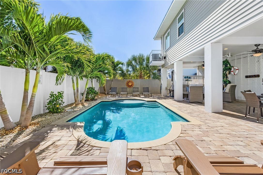 3 Bed Pool Home for Sale in Watson W W, photo 9