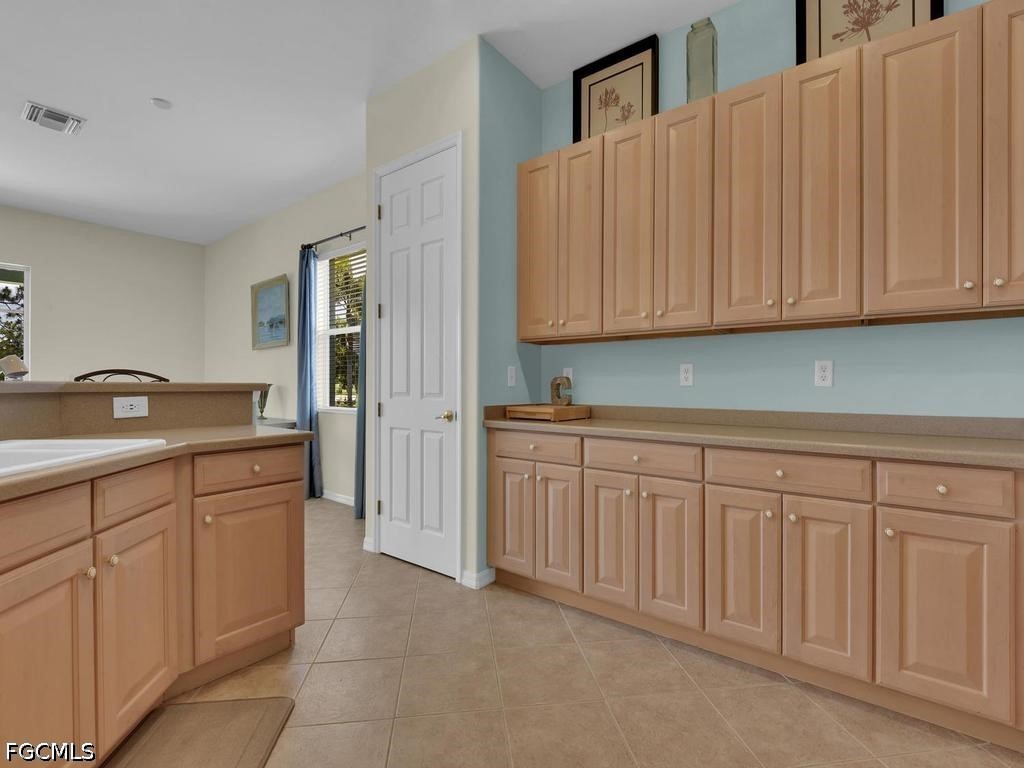 4 Bed Pool Home for Sale in Westminster, photo 9