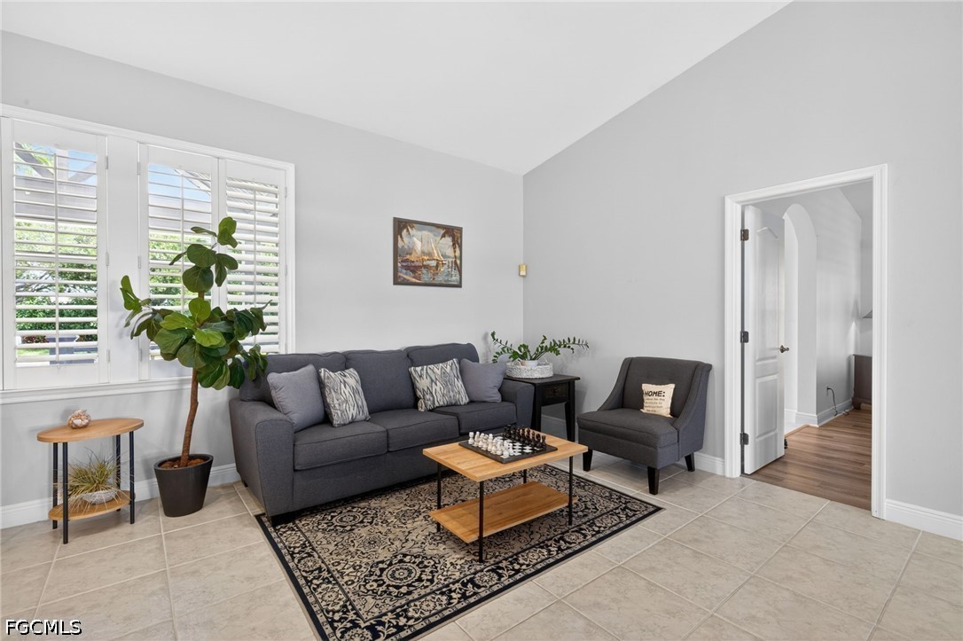 3 Bed Pool Home for Sale in Coconut Creek, photo 9
