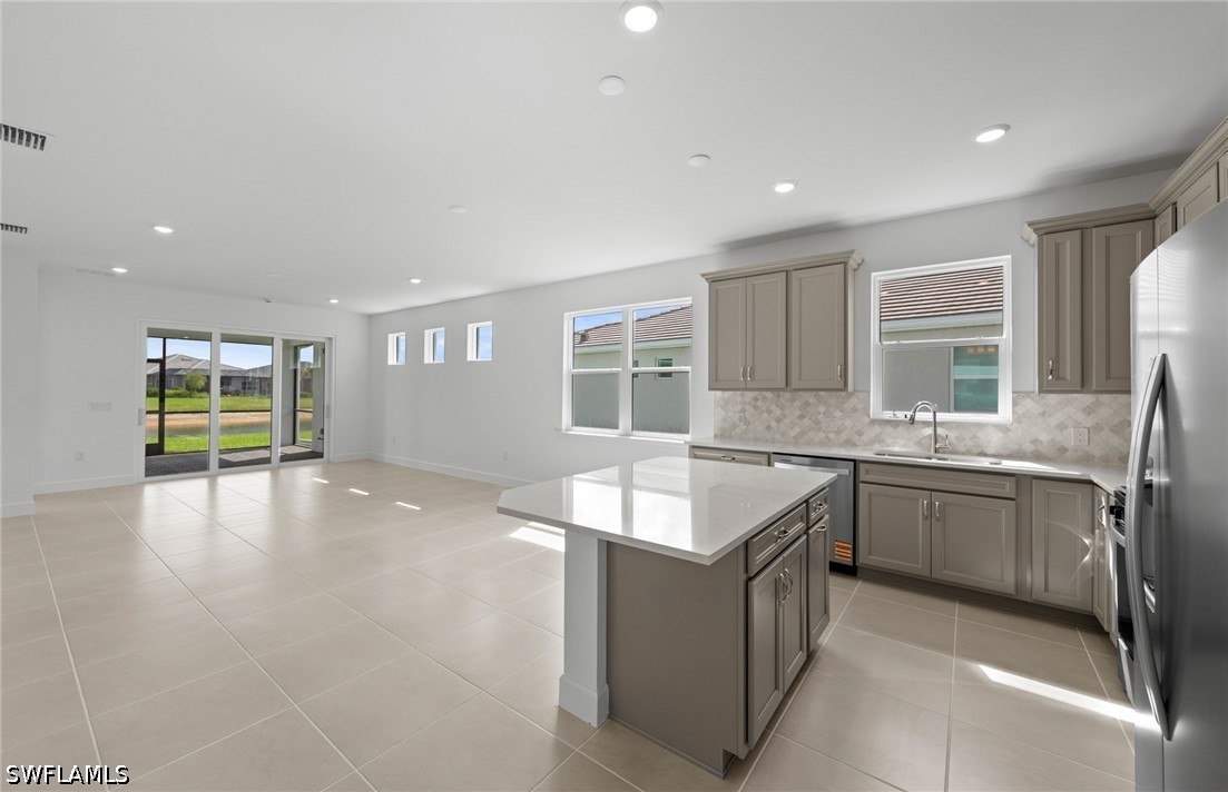 2 Bed Waterfront Home for Sale in Terrawalk, photo 9