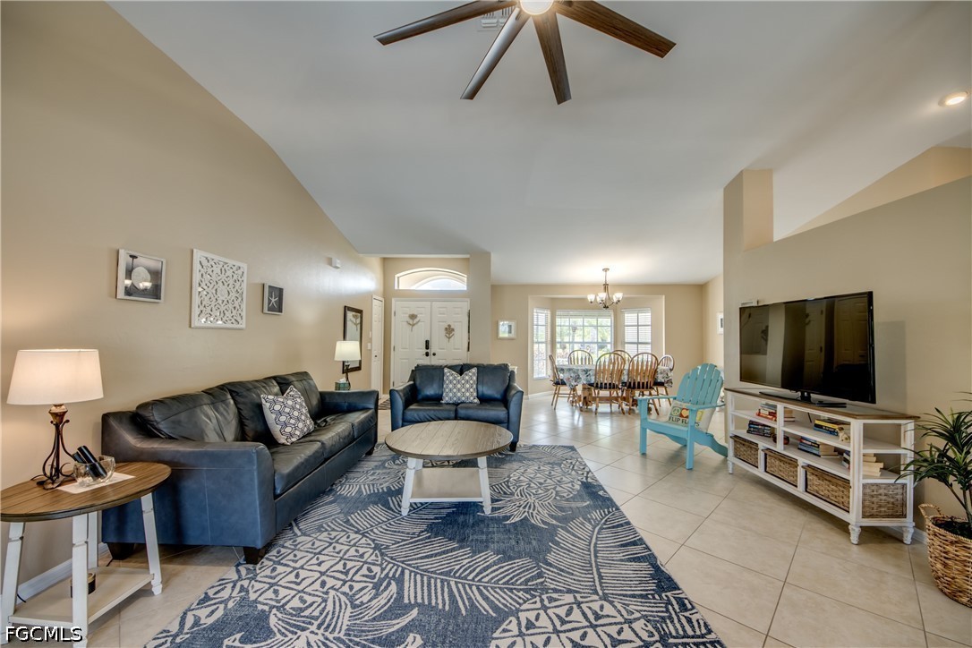 3 Bed Pool Home for Sale in Cape Coral, photo 9