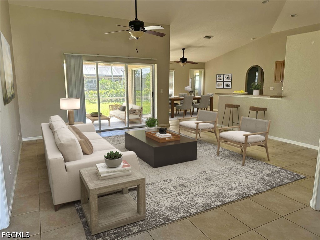 3 Bed SingleFamilyResidence for Sale in Cape Coral, photo 9