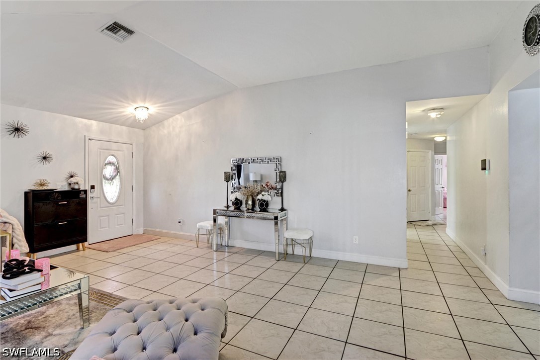 4 Bed SingleFamilyResidence for Sale in Town Lakes, photo 9