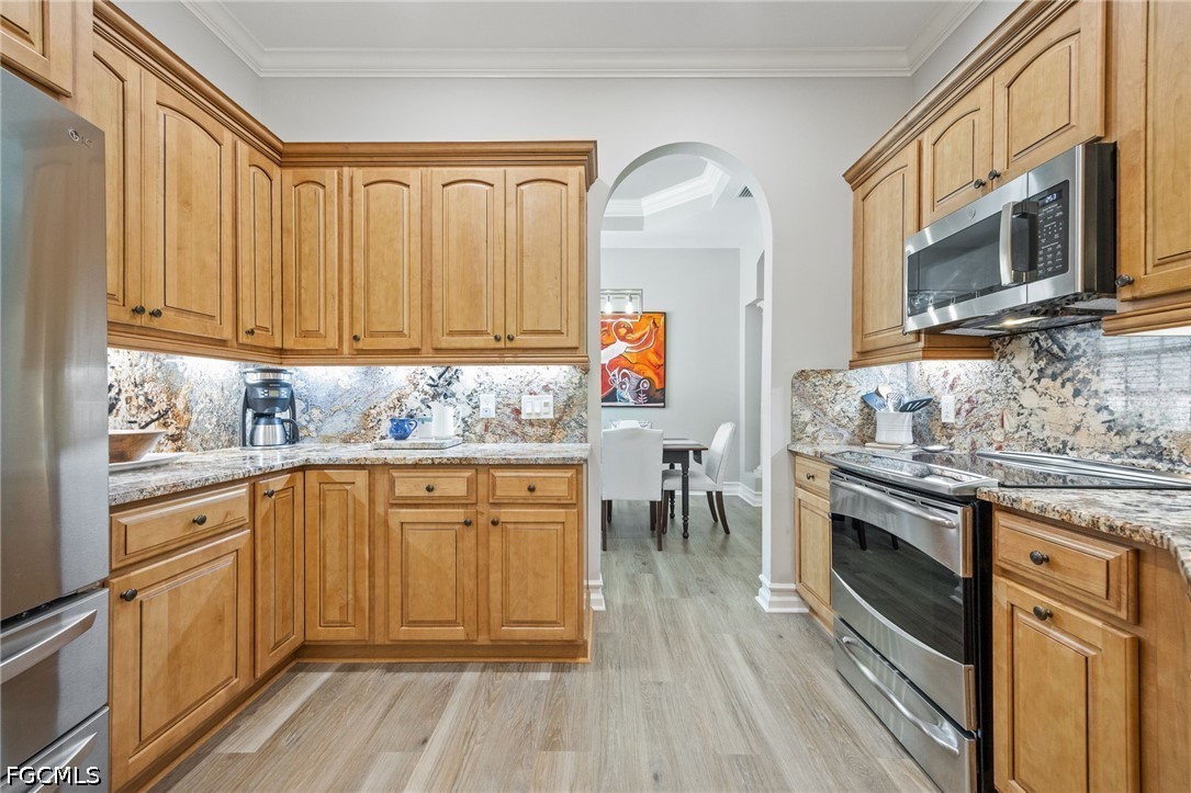 2 Bed SingleFamilyResidence for Sale in Naples, photo 9