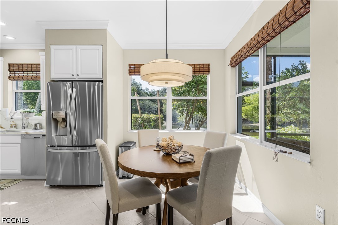 2 Bed Waterfront Home for Sale in Toscana, photo 9