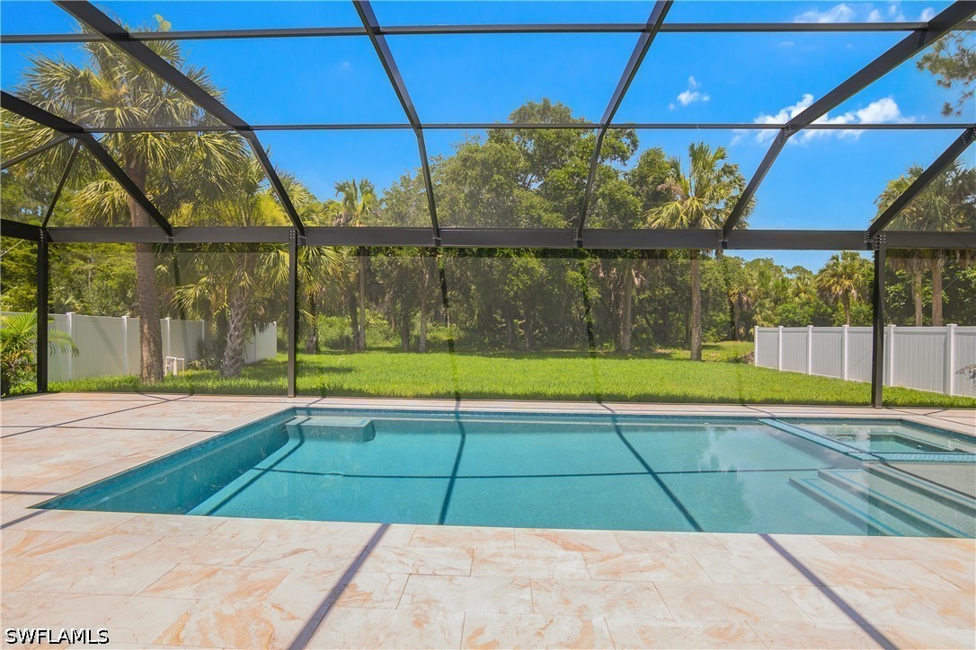 3 Bed Pool Home for Sale in Naples, photo 9