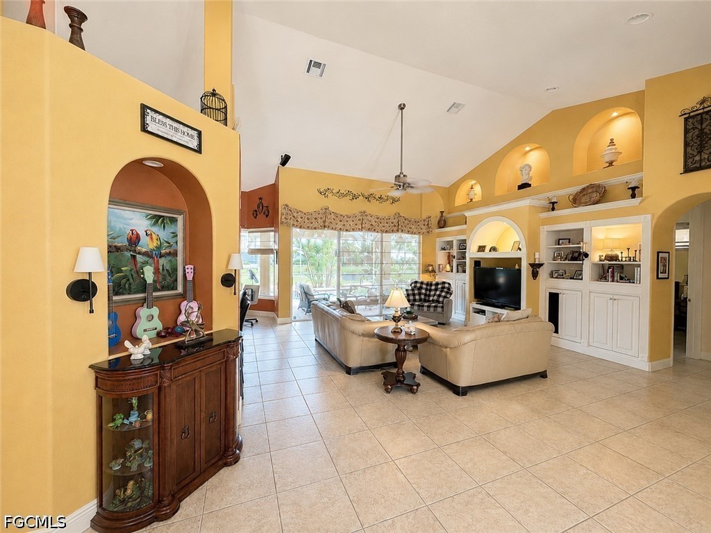 3 Bed Pool Home for Sale in Cape Royal, photo 9