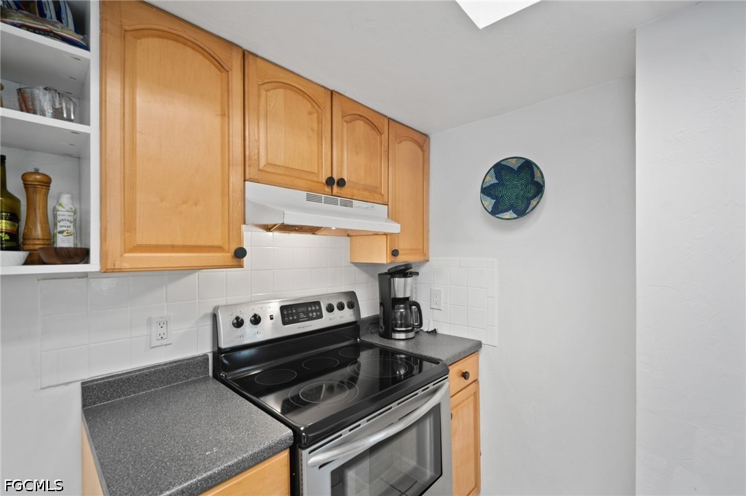 3 Bed SingleFamilyResidence for Sale in Naples, photo 9