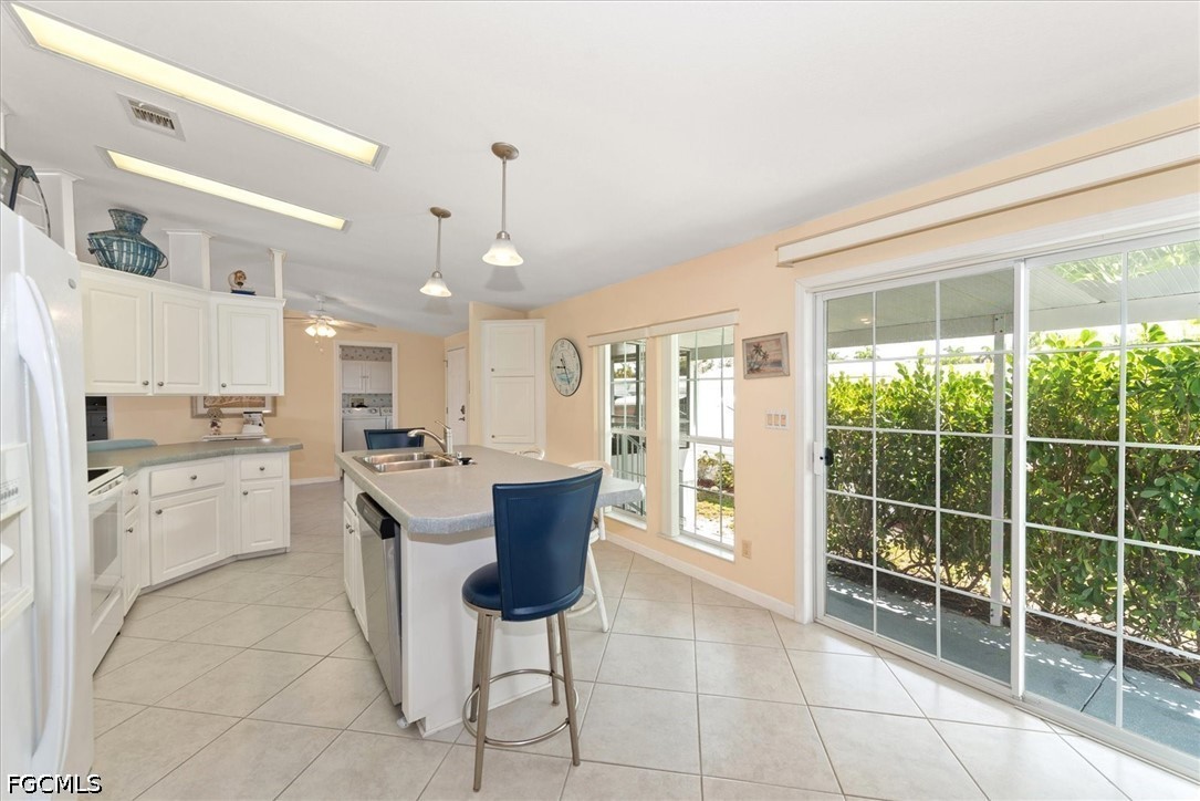 3 Bed ManufacturedHome for Sale in Fort Myers, photo 9