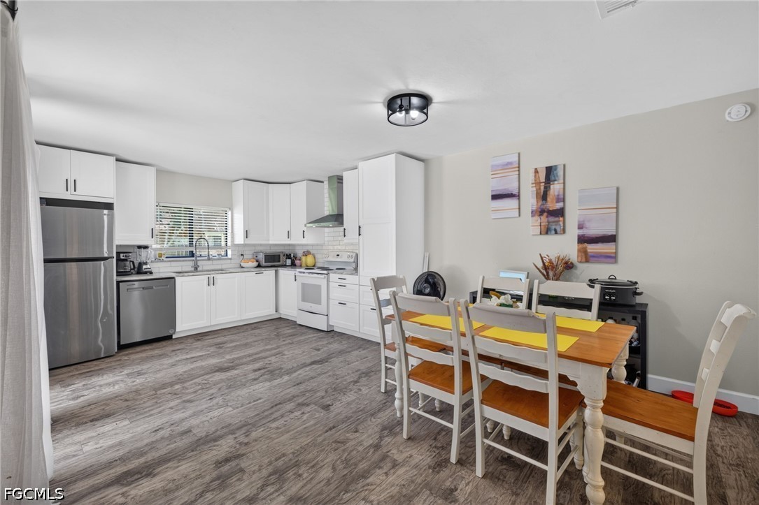 2 Bed Condominium for Sale in Hamlet, photo 9
