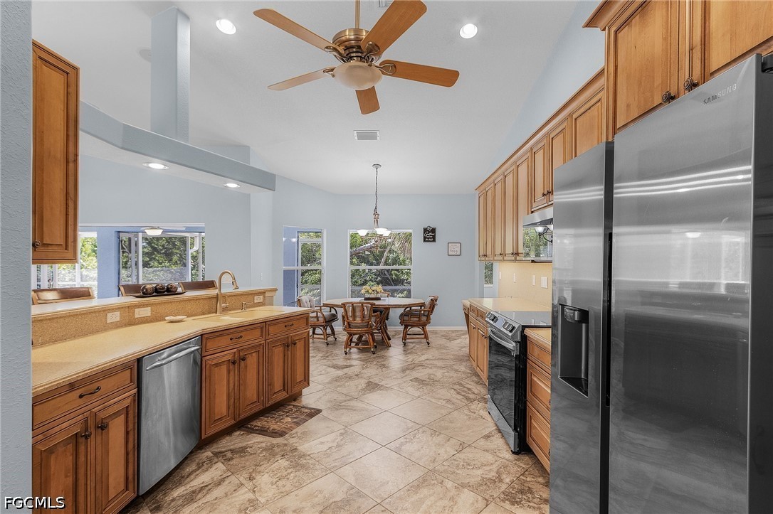 4 Bed Pool Home for Sale in St James City, photo 9