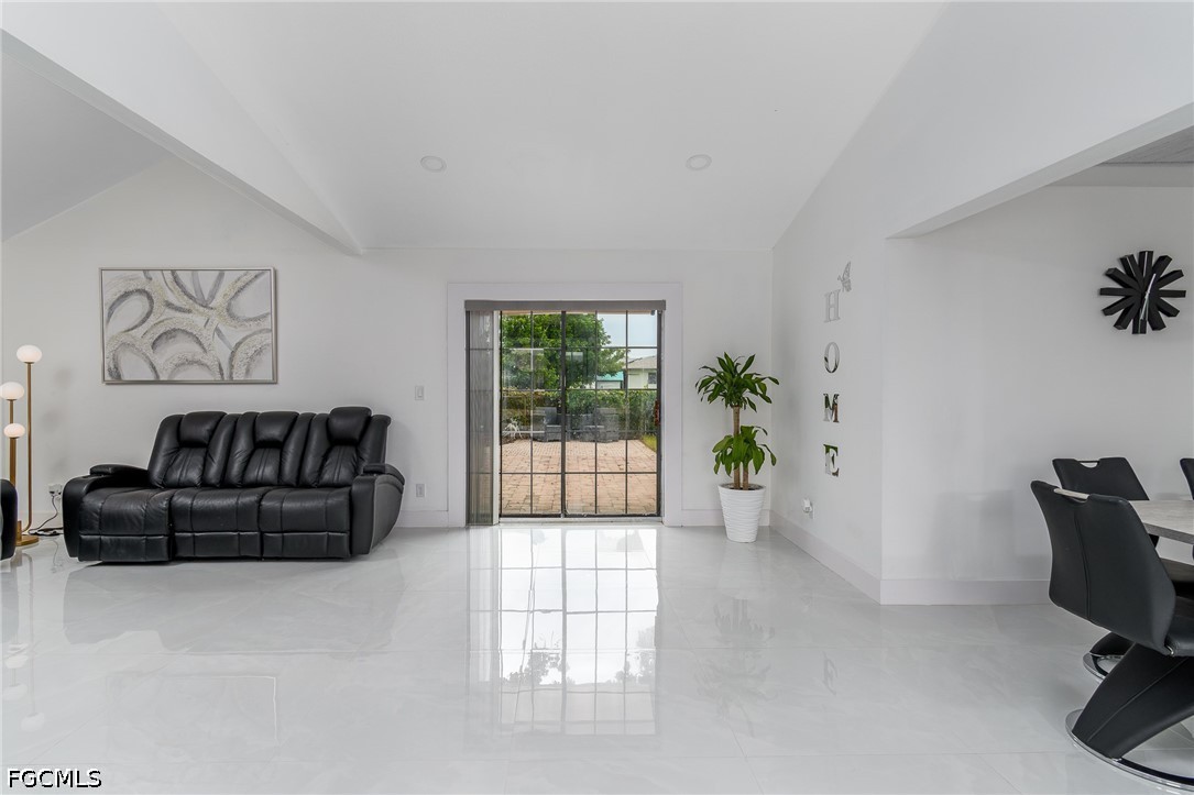 3 Bed Waterfront Home for Sale in Fort Myers, photo 9