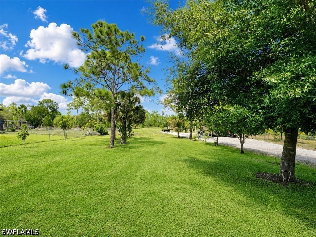 3 Bed SingleFamilyResidence for Sale in Naples, photo 9