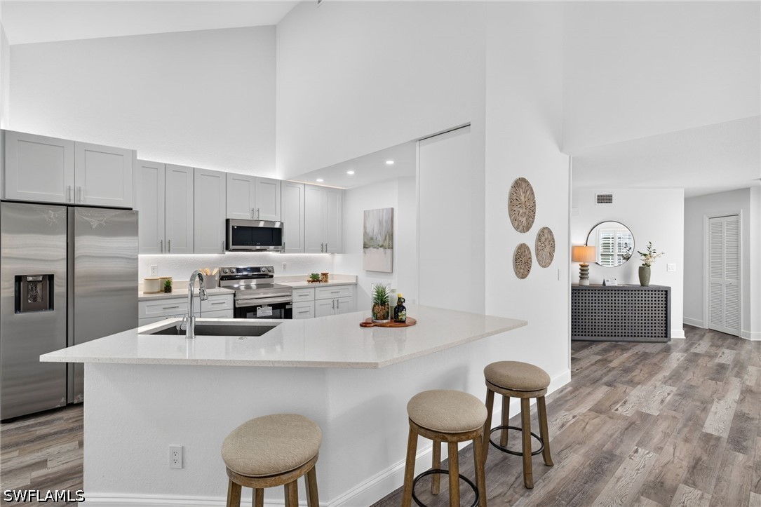 3 Bed Attached for Sale in Naples, photo 9