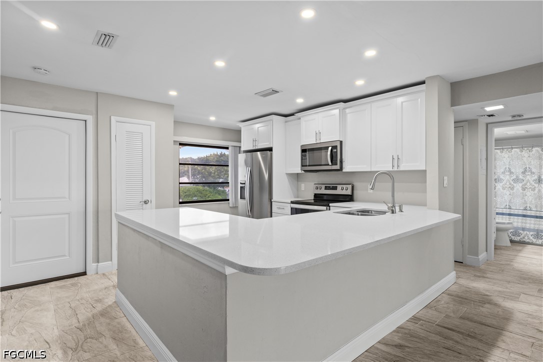 2 Bed Waterfront Home for Sale in Cape Coral, photo 9