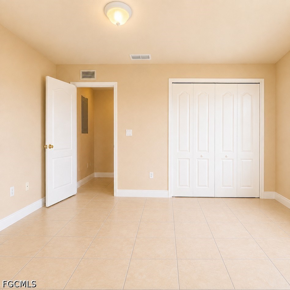 2 Bed Condominium for Sale in Cape Coral, photo 9