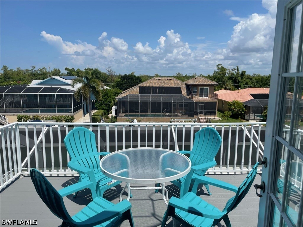 4 Bed Pool Home for Sale in Isles Of Capri, photo 9