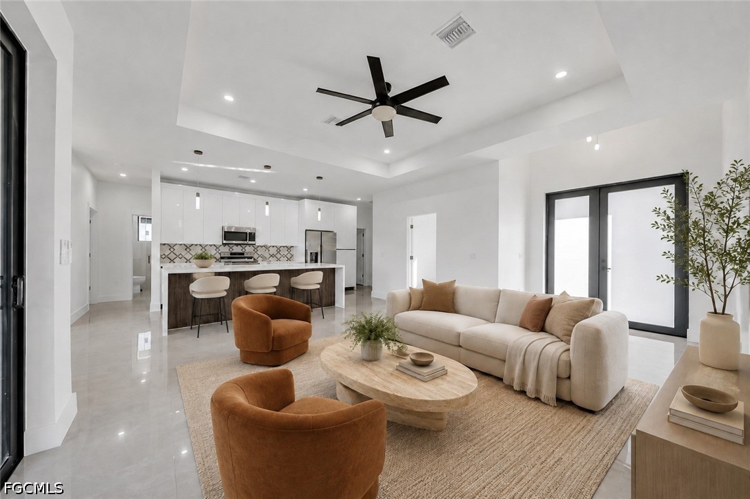 3 Bed Waterfront Home for Sale in Cape Coral, photo 9
