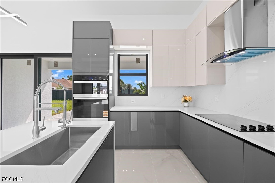3 Bed Pool Home for Sale in Cape Coral, photo 9