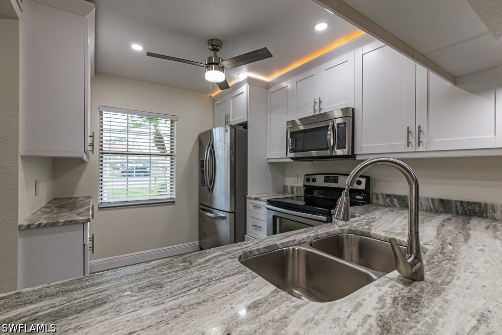 2 Bed Condominium for Sale in Naples, photo 9