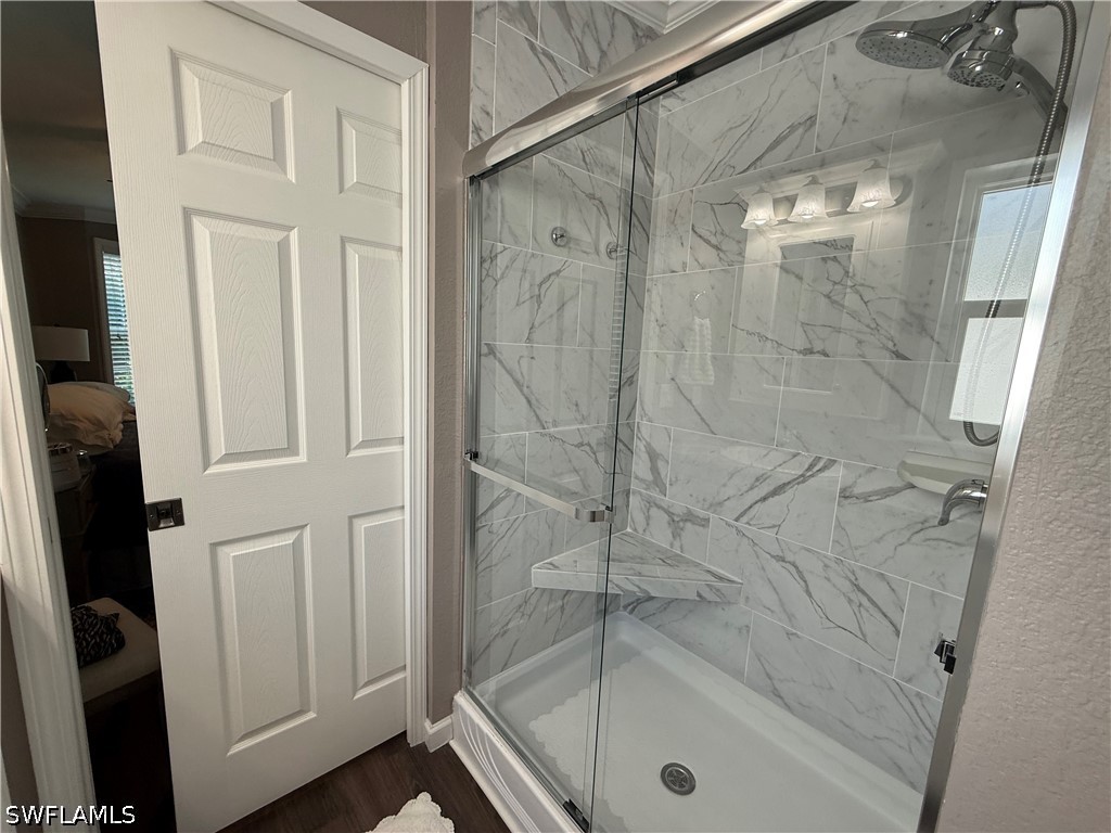 2 Bed ManufacturedHome for Sale in Naples, photo 9