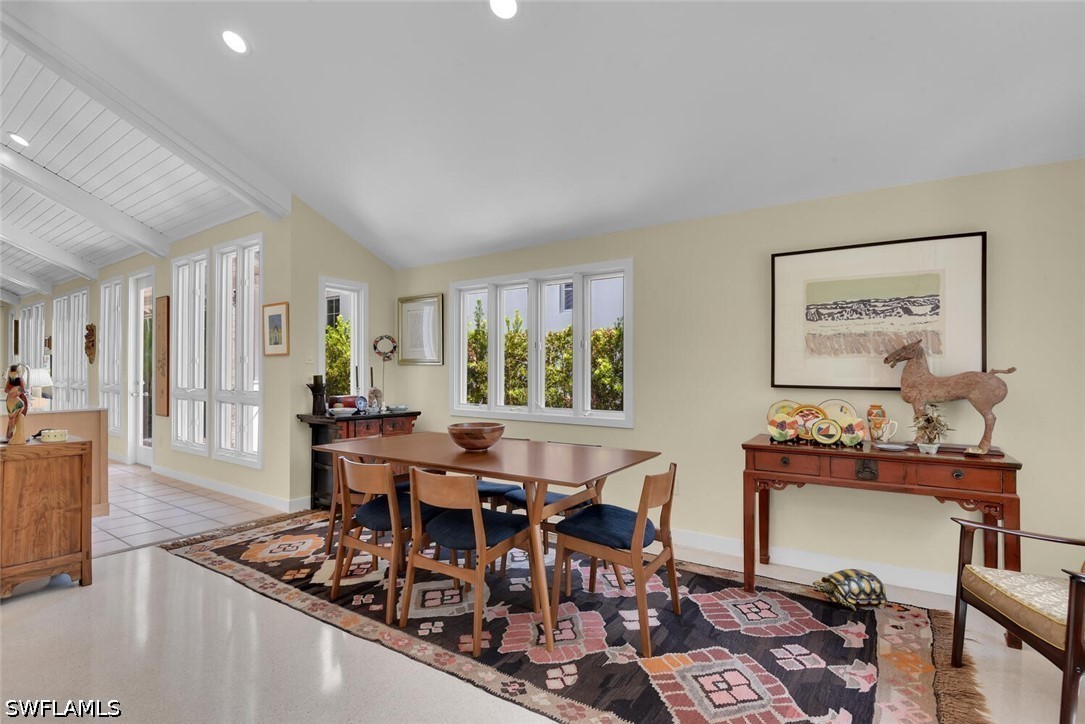 4 Bed SingleFamilyResidence for Sale in Naples, photo 9