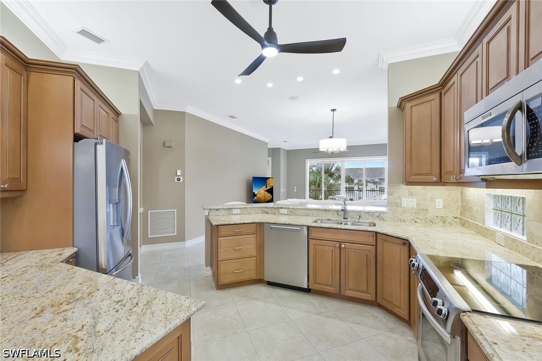 3 Bed Condominium for Sale in Breakwater, photo 9