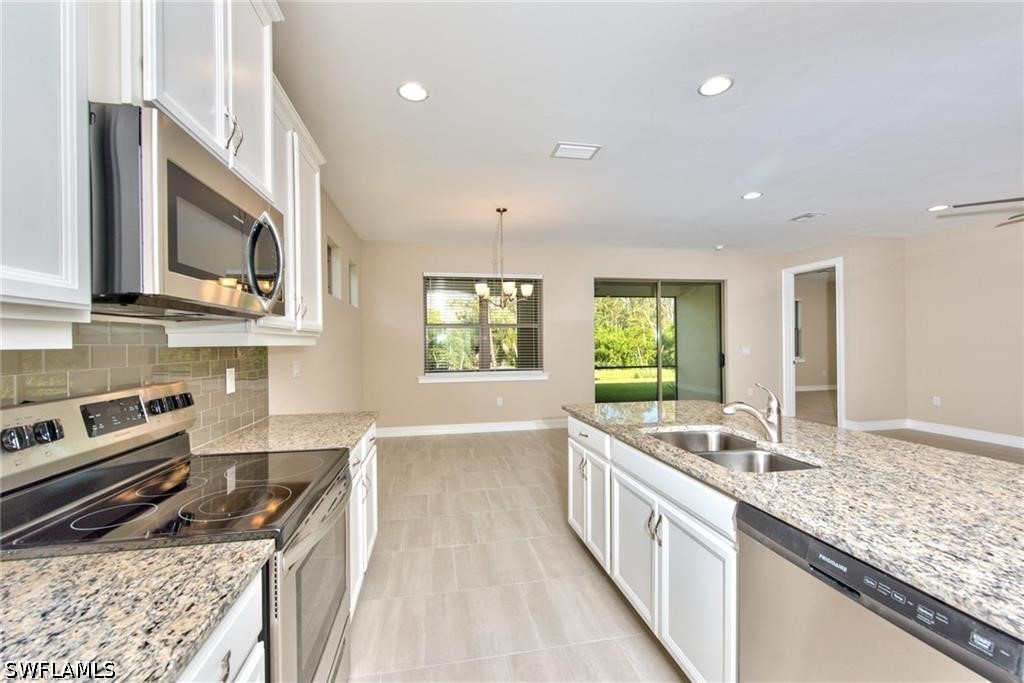 4 Bed SingleFamilyResidence for Sale in Naples, photo 9