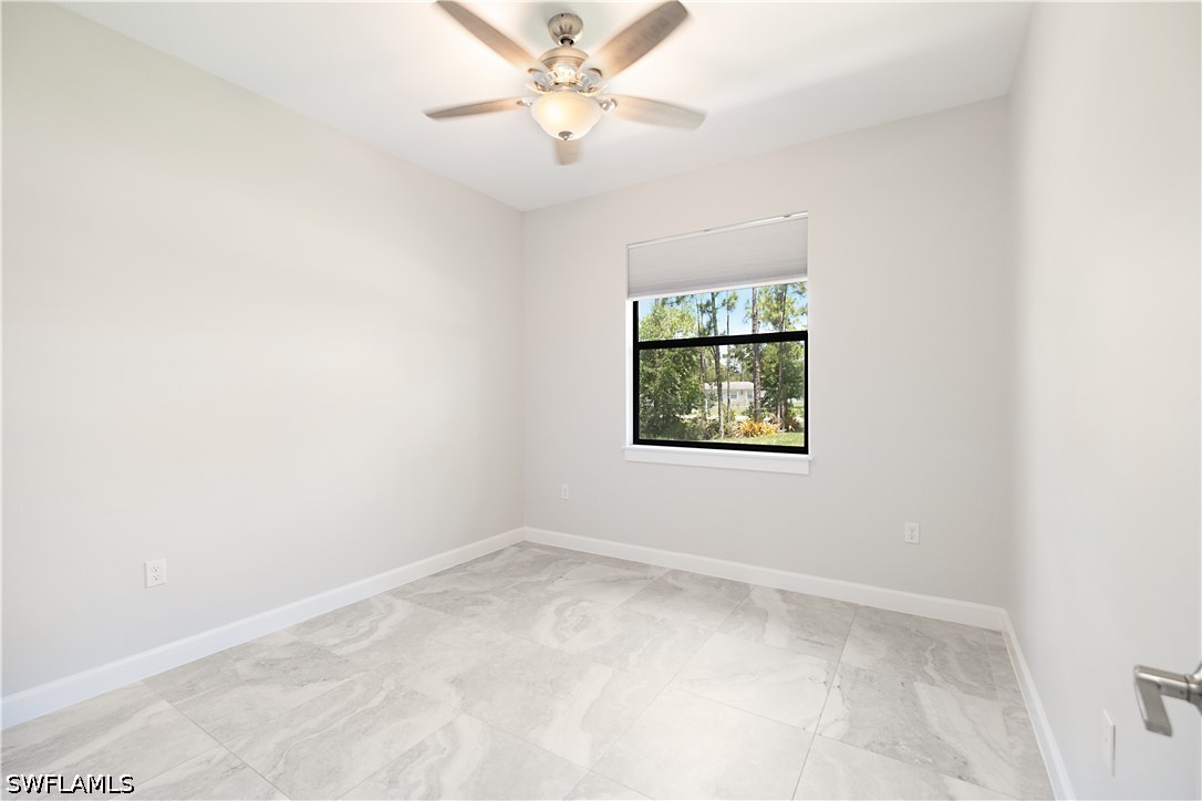 3 Bed SingleFamilyResidence for Sale in Naples, photo 9