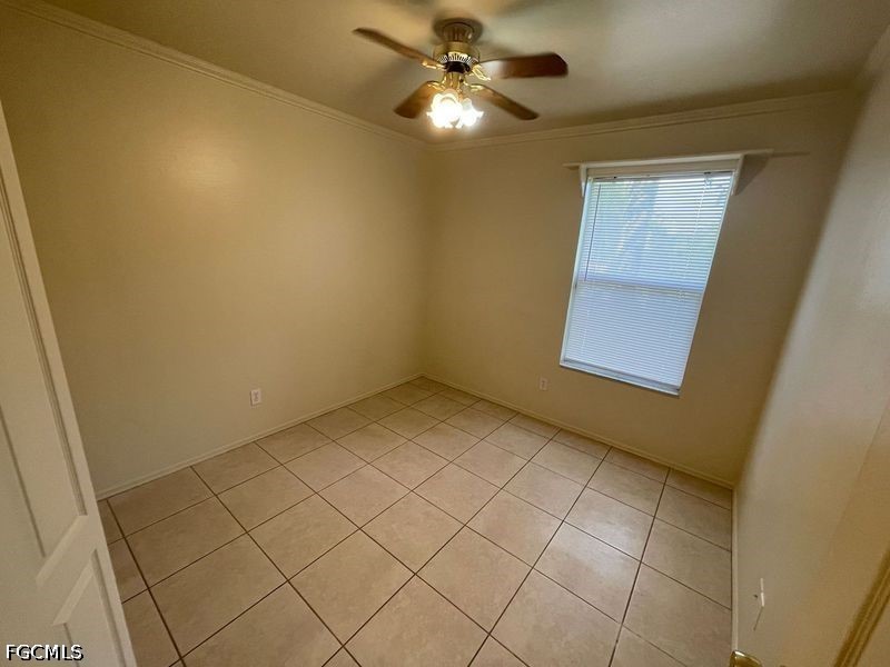 3 Bed SingleFamilyResidence for Sale in Lehigh Acres, photo 9
