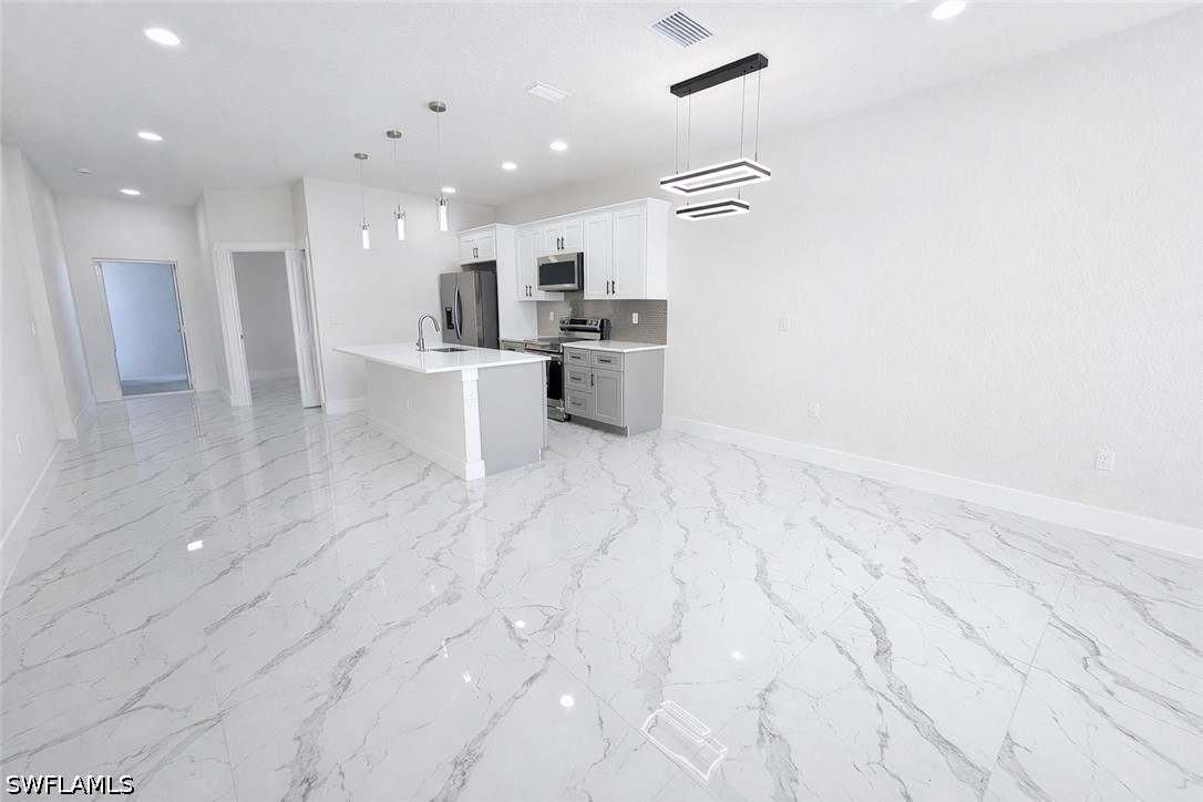 6 Bed Duplex for Sale in Lehigh Acres, photo 9