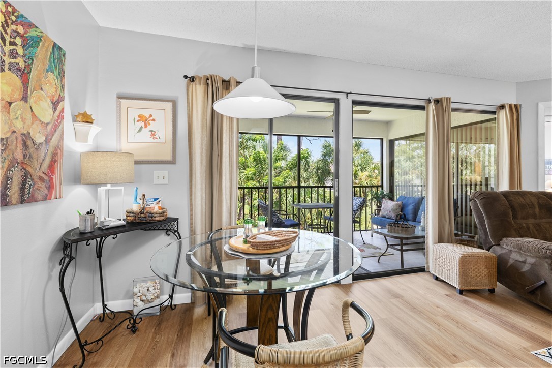 2 Bed Waterfront Home for Sale in Fort Myers, photo 9
