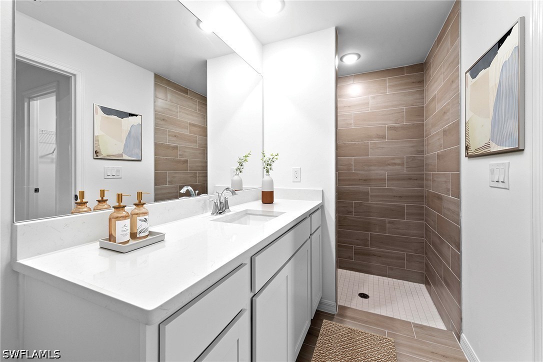 3 Bed SingleFamilyResidence for Sale in Cape Coral, photo 9