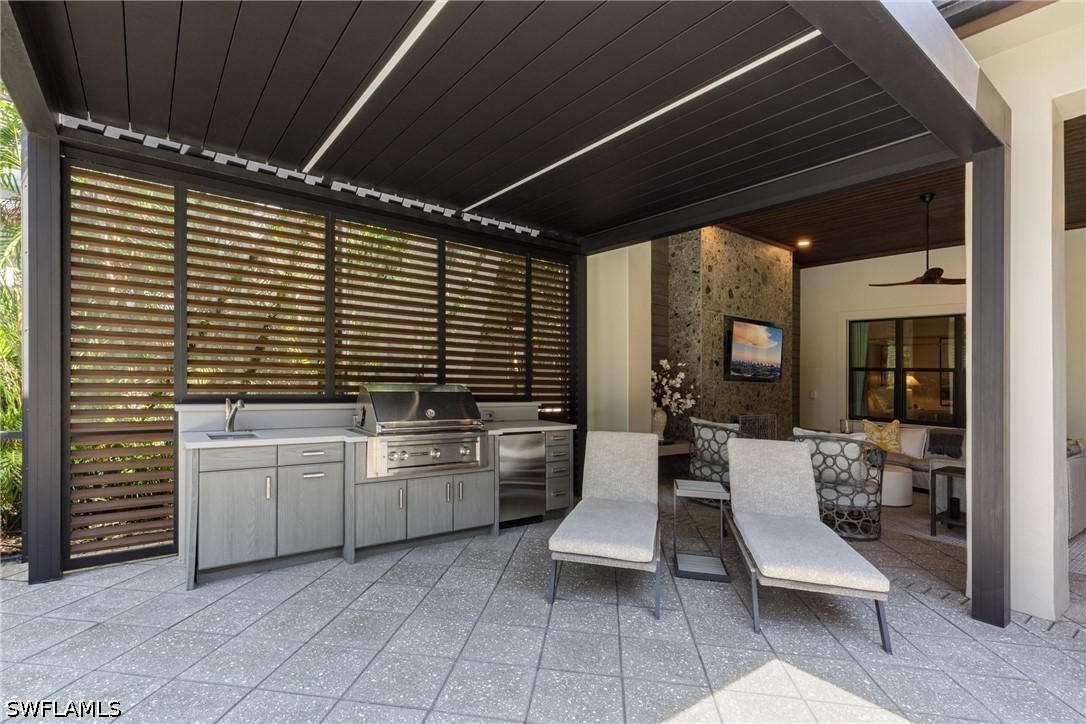 3 Bed Pool Home for Sale in Cabreo, photo 9