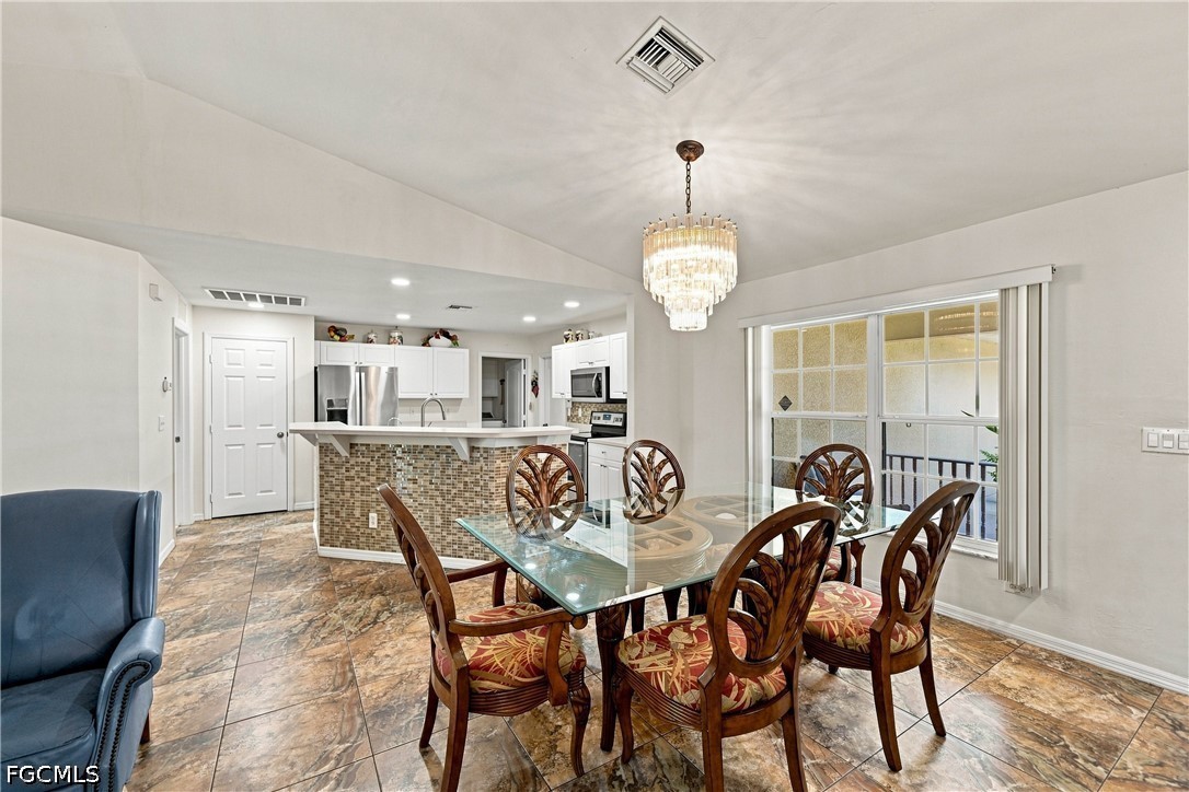 3 Bed SingleFamilyResidence for Sale in Cape Coral, photo 9