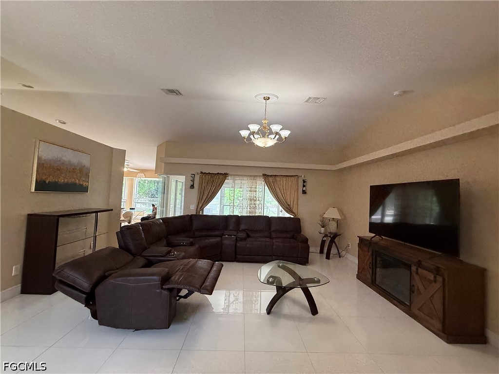 2 Bed Waterfront Home for Sale in Cape Coral, photo 9