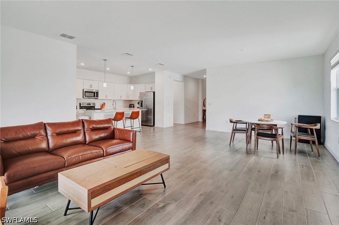 4 Bed SingleFamilyResidence for Sale in Naples, photo 9