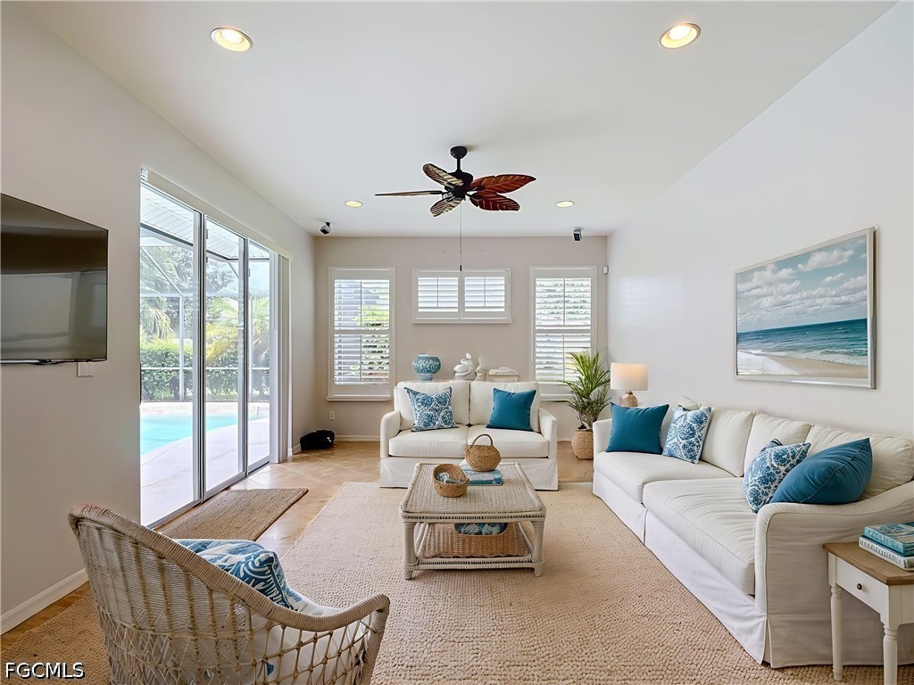 4 Bed Pool Home for Sale in Colonial Shores, photo 9