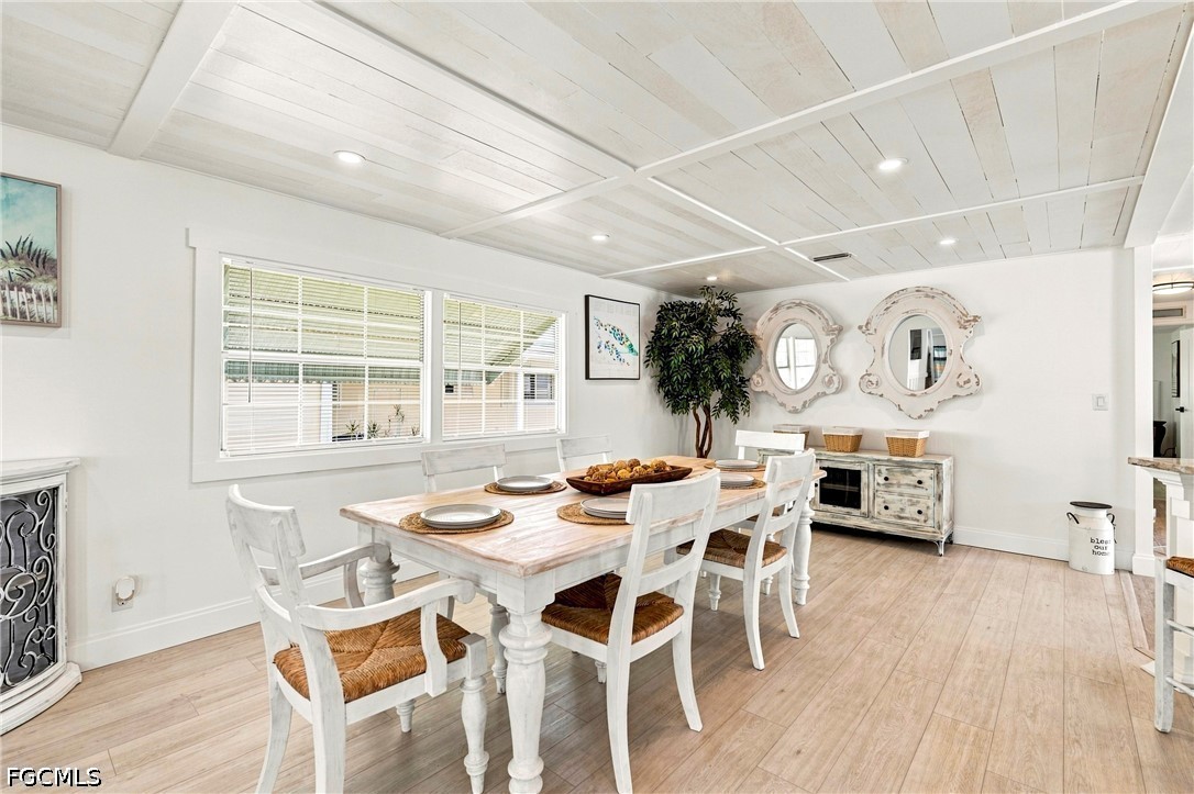 2 Bed ManufacturedHome for Sale in North Fort Myers, photo 9