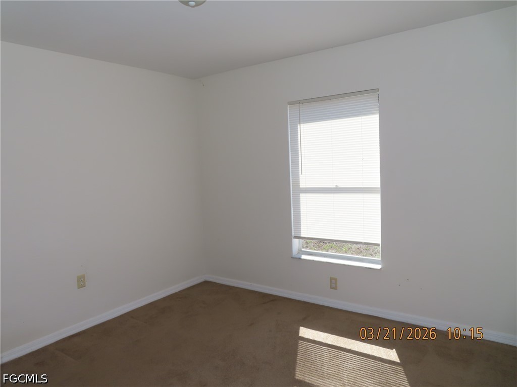 3 Bed SingleFamilyResidence for Sale in Laurel Oaks, photo 9