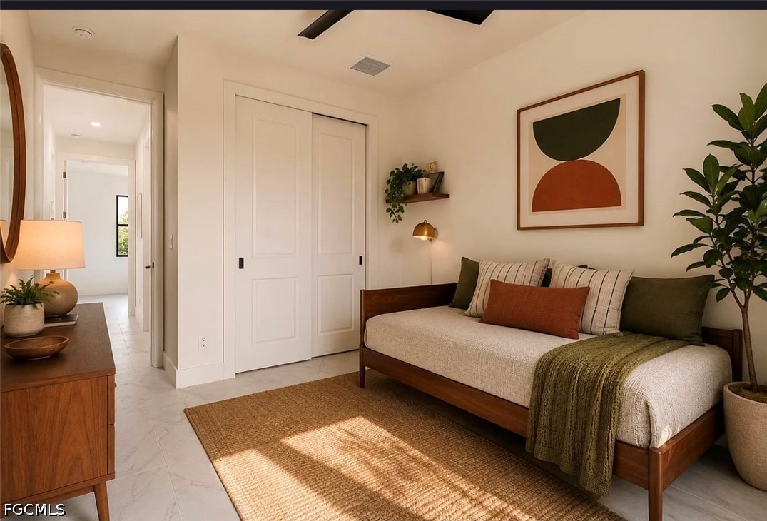 3 Bed SingleFamilyResidence for Sale in Greenbriar, photo 9