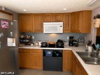 2 Bed SingleFamilyResidence for Sale in Pine Manor, photo 9