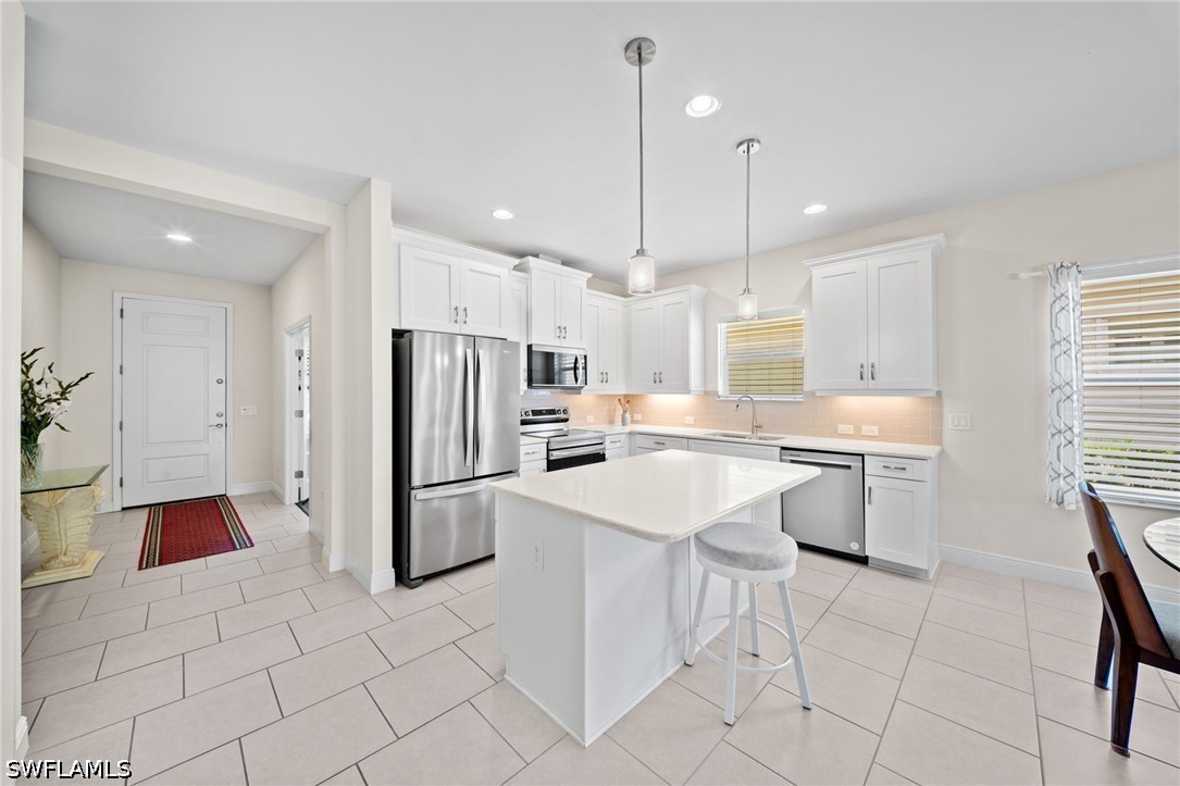 3 Bed SingleFamilyResidence for Sale in Naples, photo 9