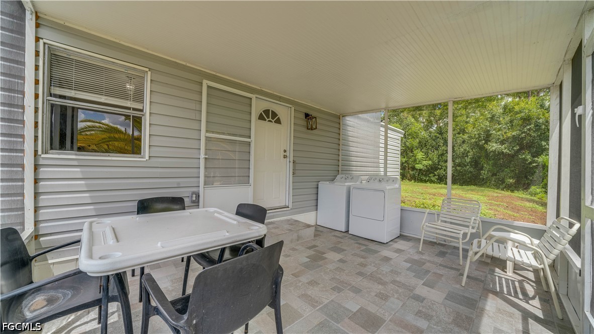 2 Bed ManufacturedHome for Sale in North Fort Myers, photo 9