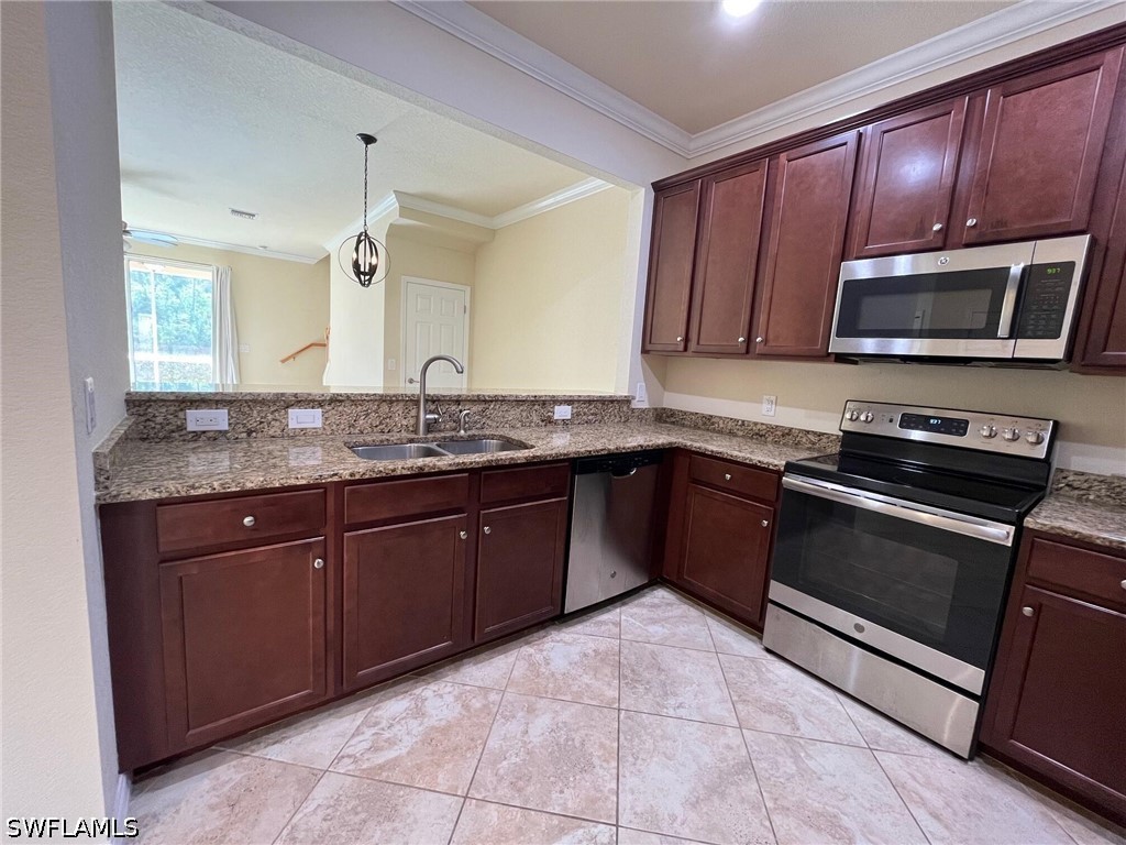 3 Bed Waterfront Home for Sale in Fort Myers, photo 9